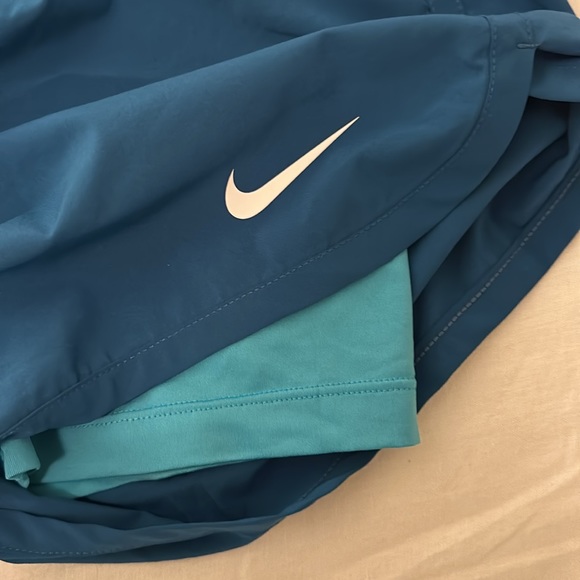 Nike Dri Fit Running Short - Picture 4 of 4